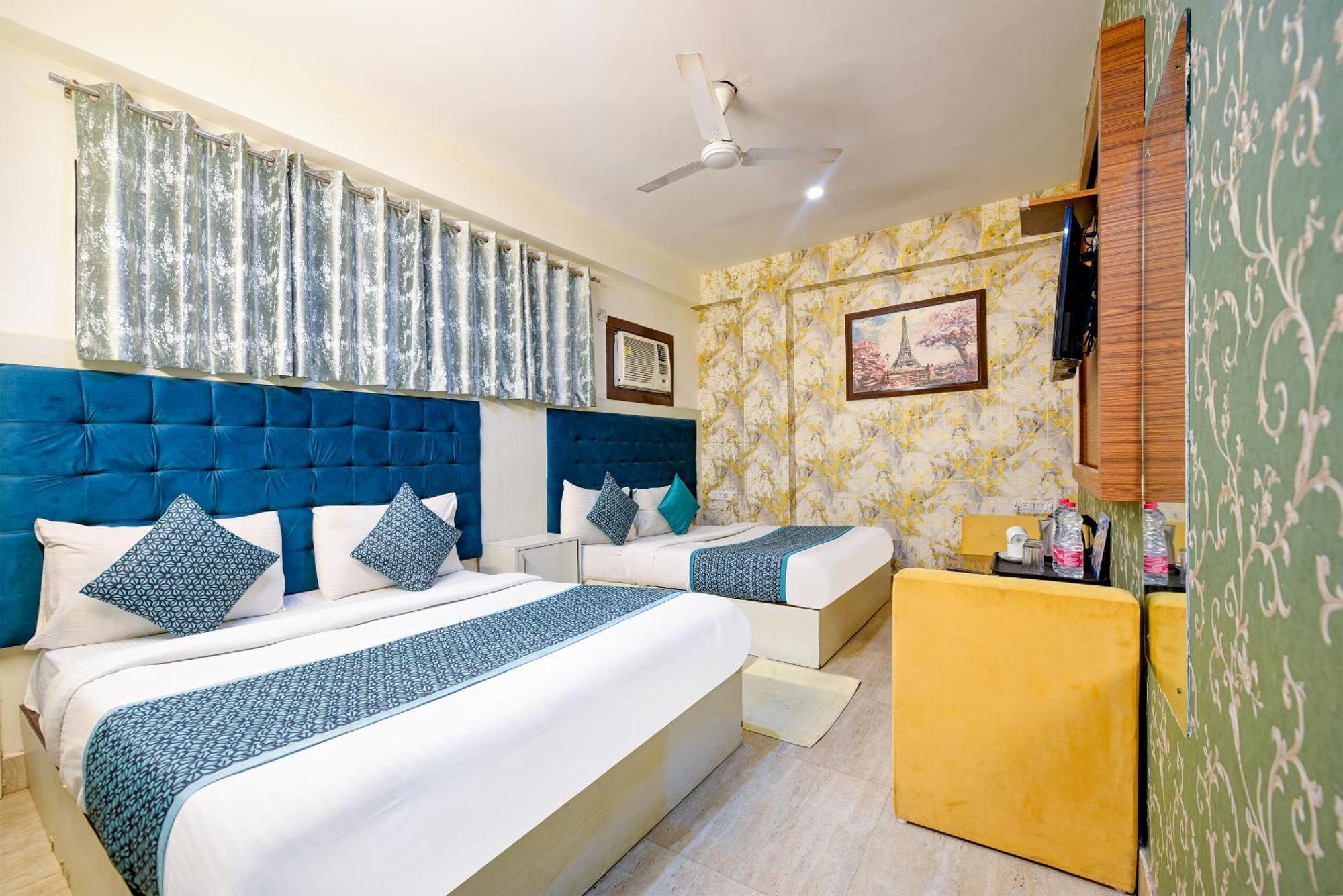 Hotel Skywood At Airport New Delhi Exterior photo