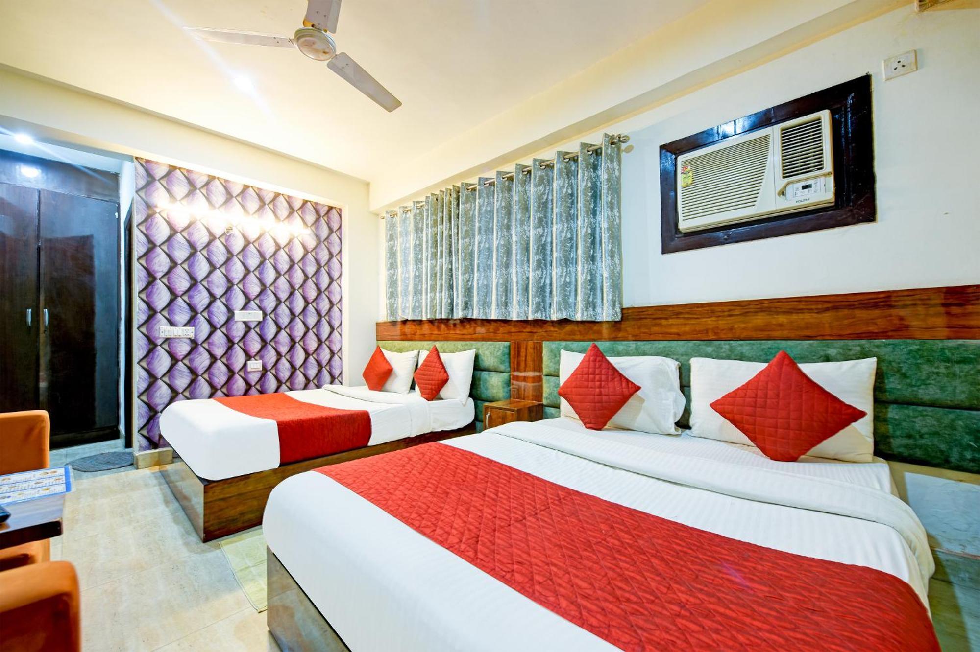 Hotel Skywood At Airport New Delhi Exterior photo