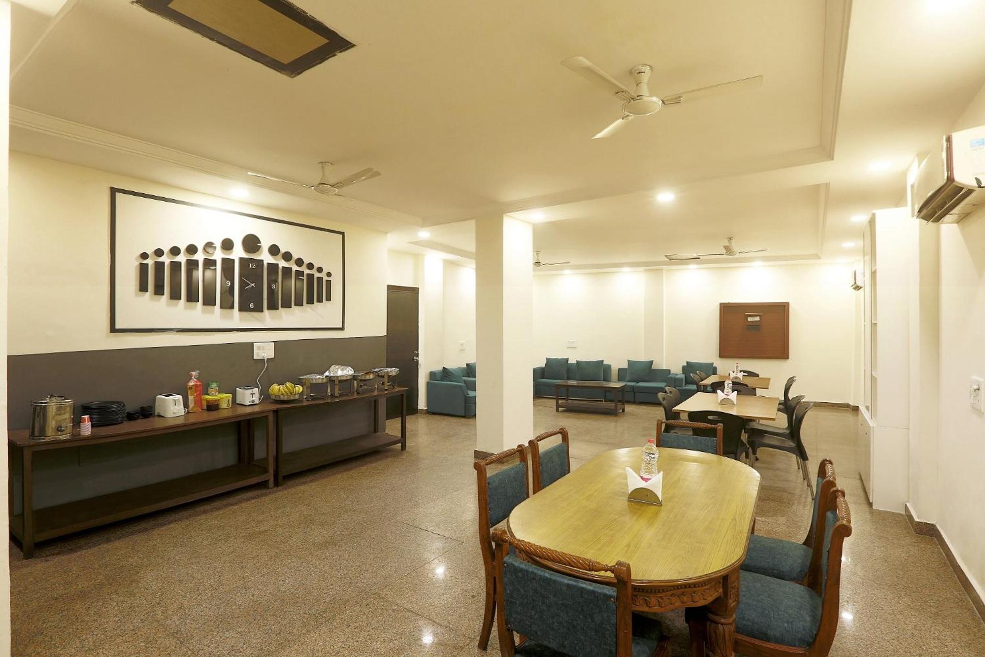 Hotel Skywood At Airport New Delhi Exterior photo
