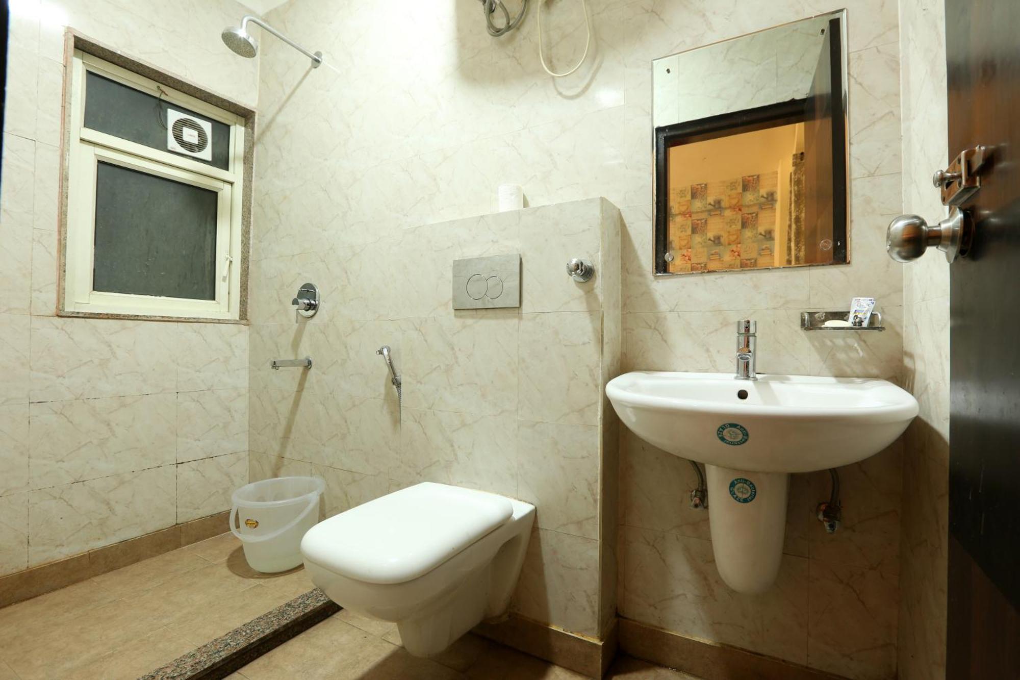 Hotel Skywood At Airport New Delhi Exterior photo